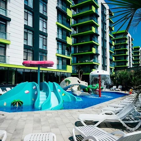 Gray Boutique In Alezzi Beach Năvodari